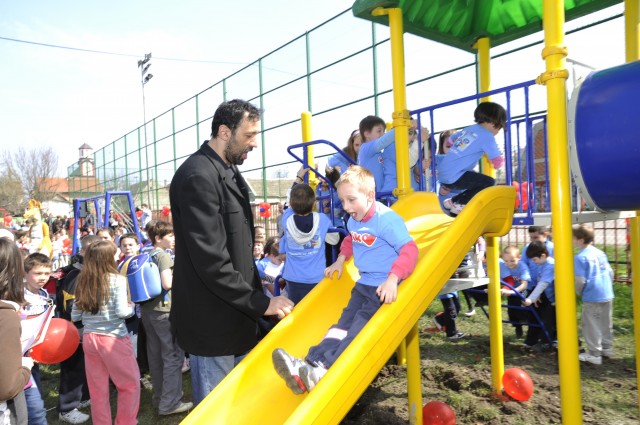 Fifth Playground in a Row Renovated by the Funds Raised through "Big Heart" Affinity Cards