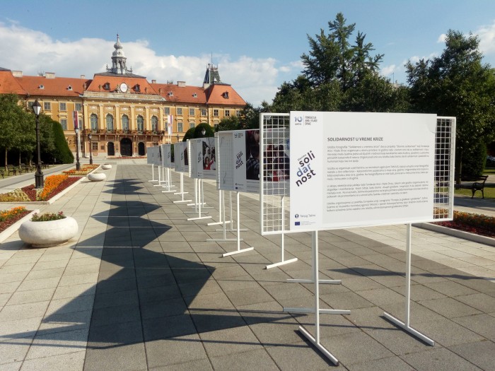 Izložba Tanjugovih fotografija "Solidarnost u vreme krize" i besplatna projekcija filma "Dobri poštar" širom Srbije