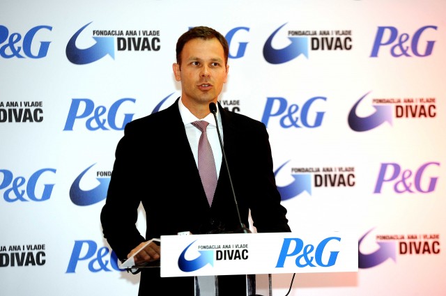 Kompanija Procter & Gamble i Fondacija Ana i Vlade Divac vraćaju vrtić Nevena građanima Obrenovca