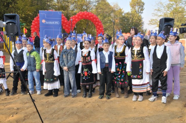 Renovirano igralište za decu sa invaliditetom u Prokuplju u okviru projekta Veliko srce