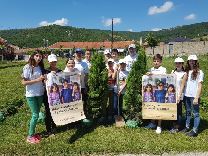 PODRŠKA LOKALNIM ZAJEDNICAMA U ODGOVORU NA IZBEGLIČKU KRIZU