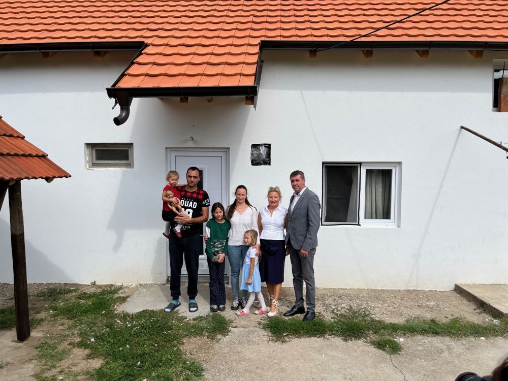 Renovated House for the Šaranović-Stojković Family of six in Vlasotince